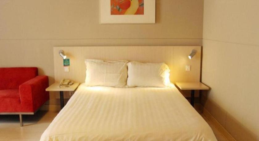 Jinjiang Inn Tiayuan Wuyi Square Тайюан Екстериор снимка