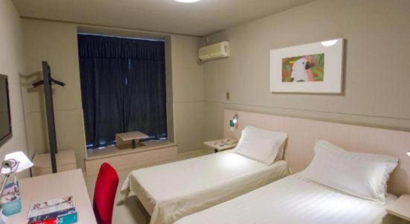 Jinjiang Inn Tiayuan Wuyi Square Тайюан Екстериор снимка